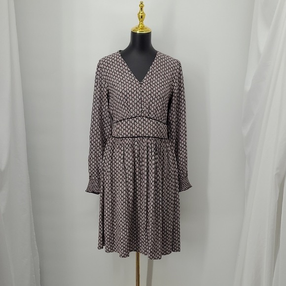 Fat Face Floral Patterned Long Sleeve  Dress V Neckline Size 6 - Picture 1 of 12